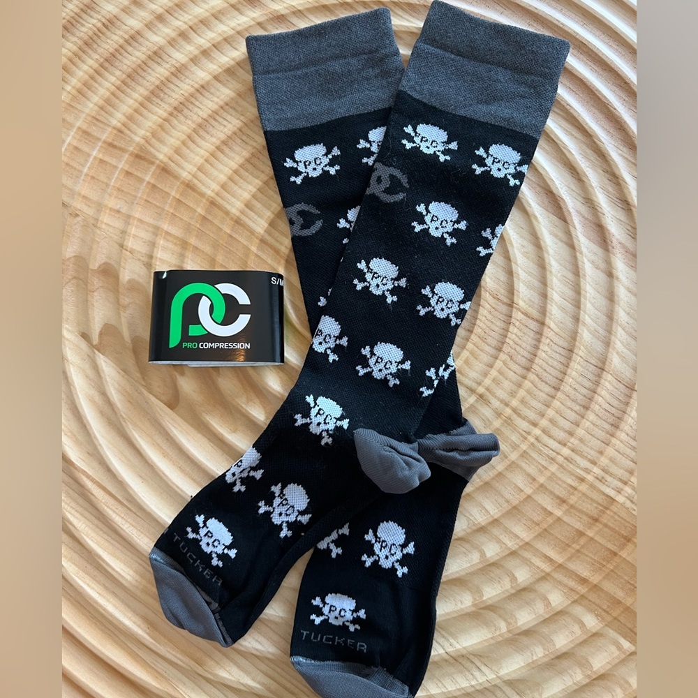 NWT Procompression Socks S/M